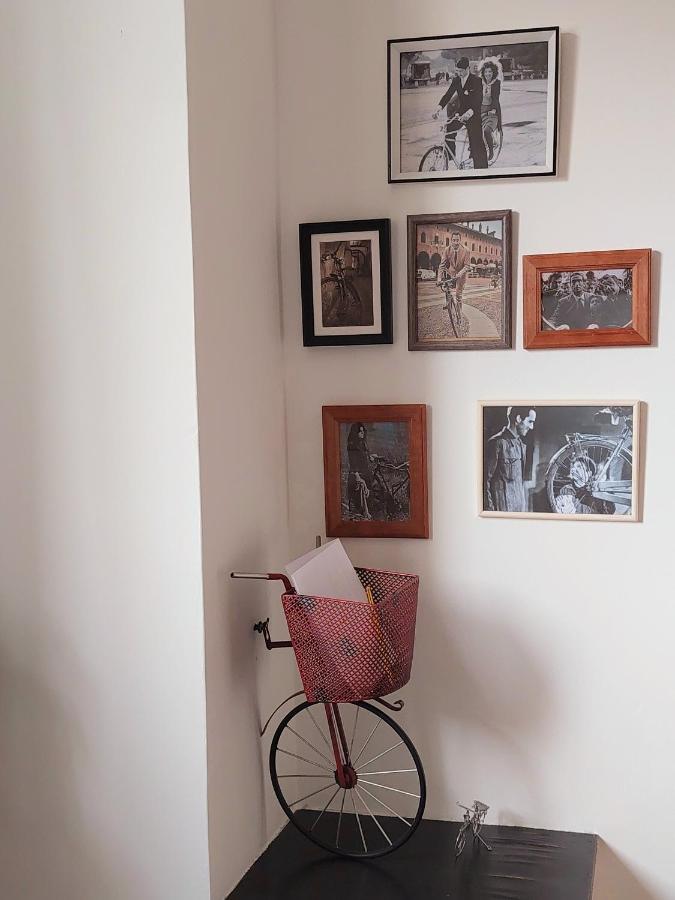 Trastevere In Bike - Con Wi-Fi E Ac Róma Kültér fotó